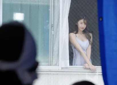 Người vợ chê chồng yếu rồi vụng trộm với hàng xóm